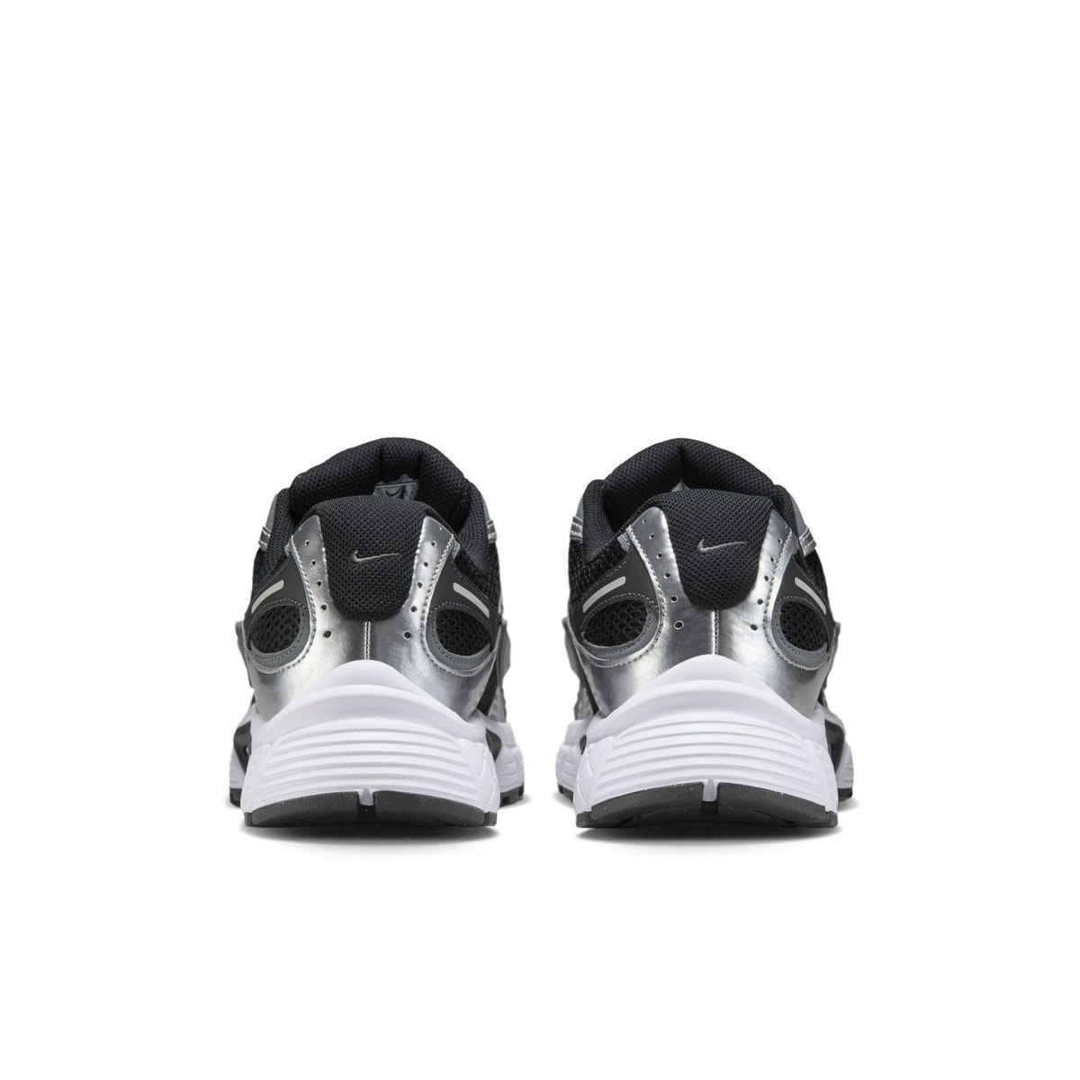 Nike V5 RNR Sneakers 