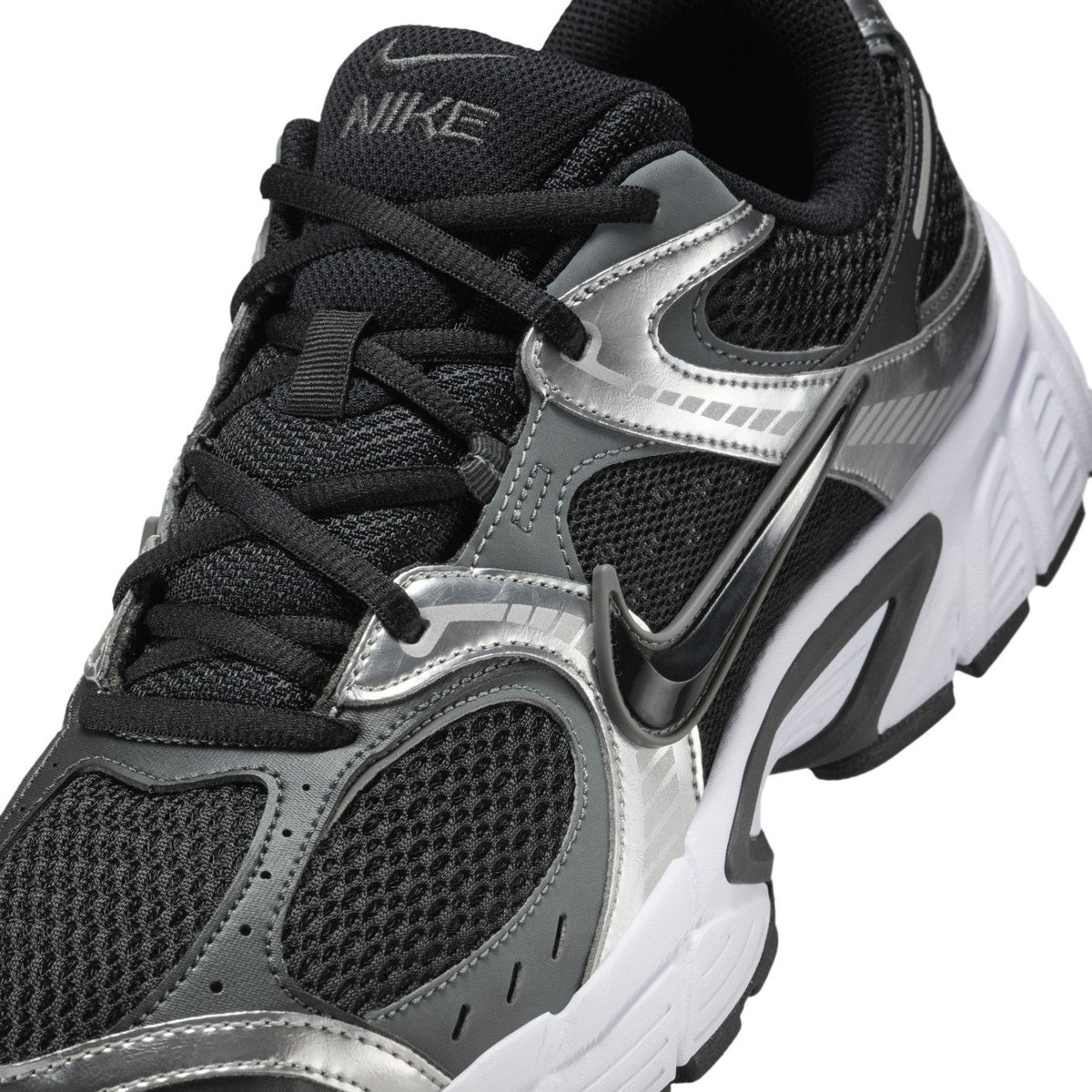 Nike V5 RNR Sneakers 