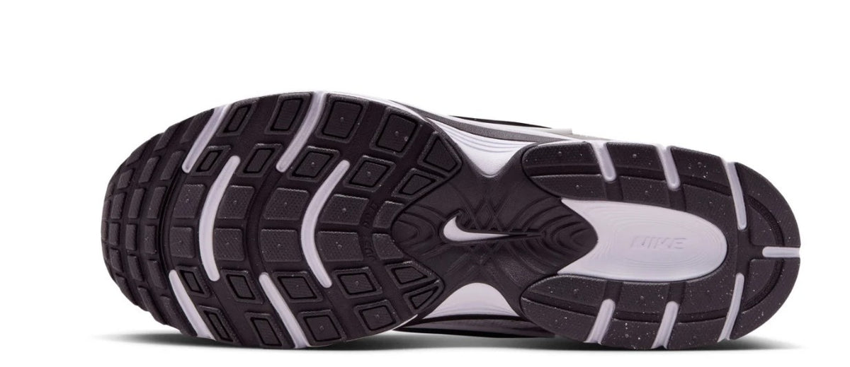 Nike V5 RNR Sneakers 