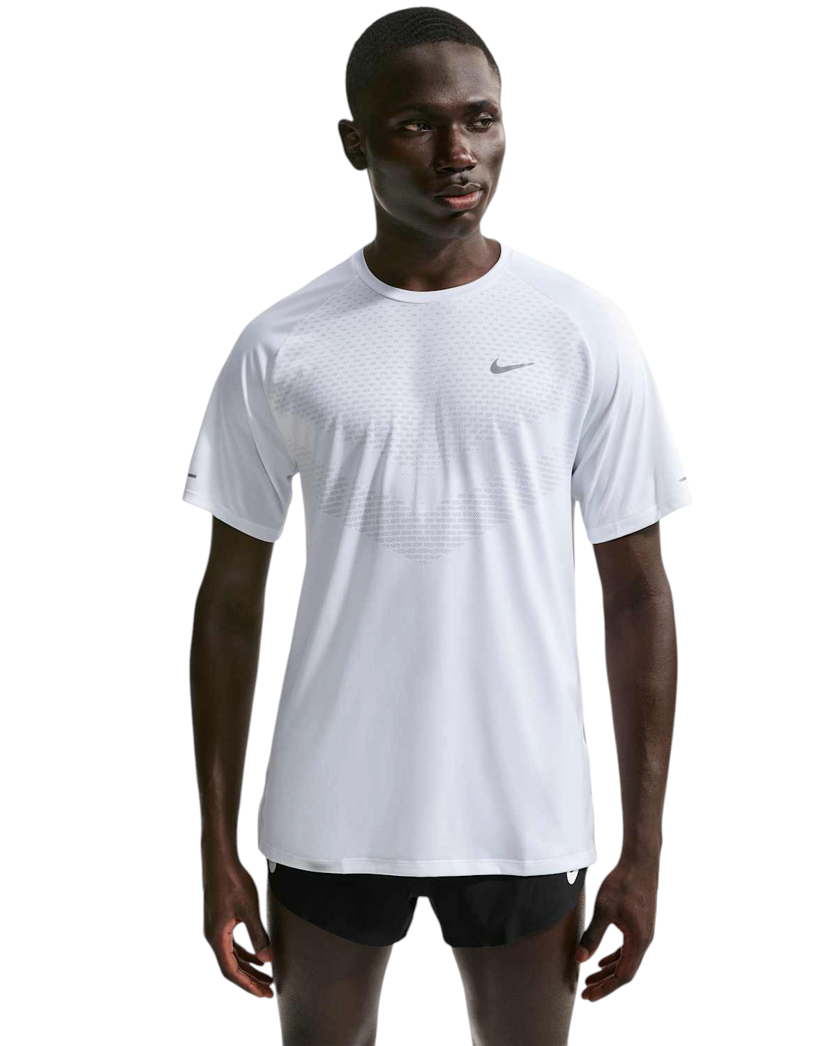Sportskoen Nike Dri-FIT ADV hardloopshirt voor heren in wit met reflecterende details en raglanmouwen