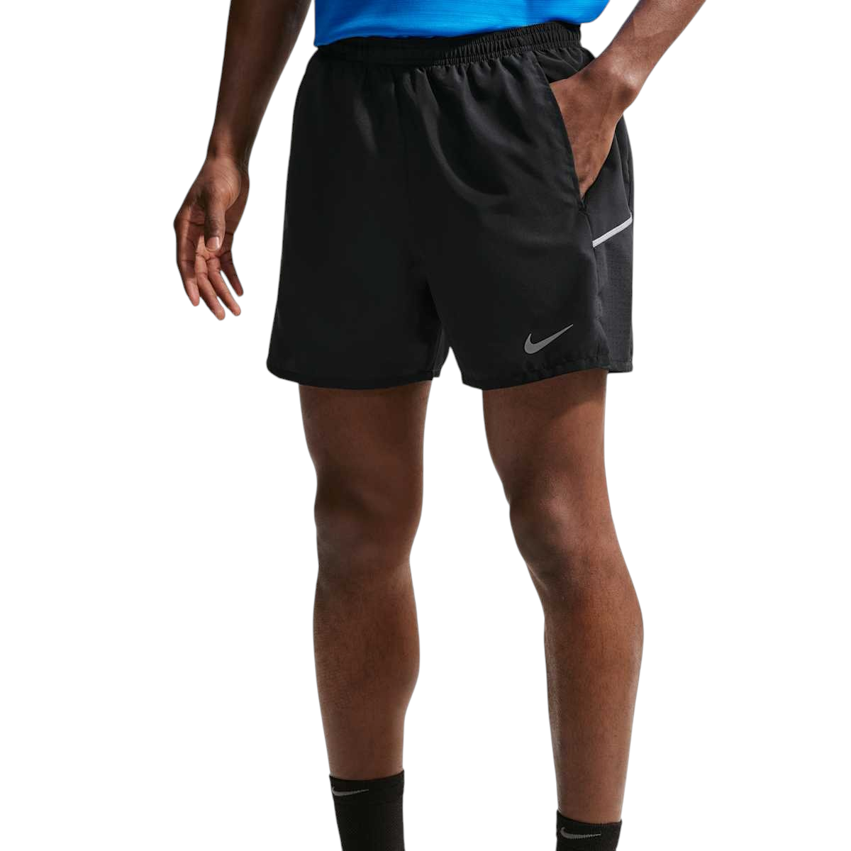 Sportskoen Nike Dri-FIT Miler hardloopshort voor heren in zwart met reflecterende details en zijzakken