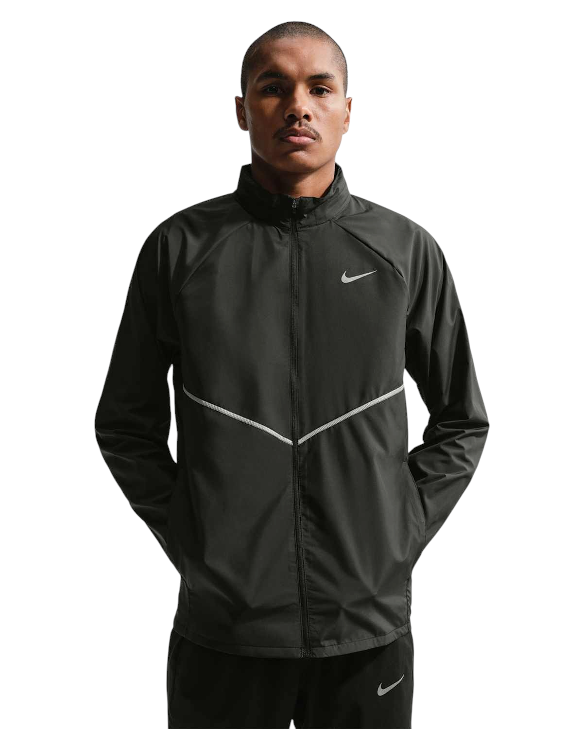 Sportskoen Nike Miler Repel UV hardloopjas voor heren in zwart met reflecterende details en opstaande kraag