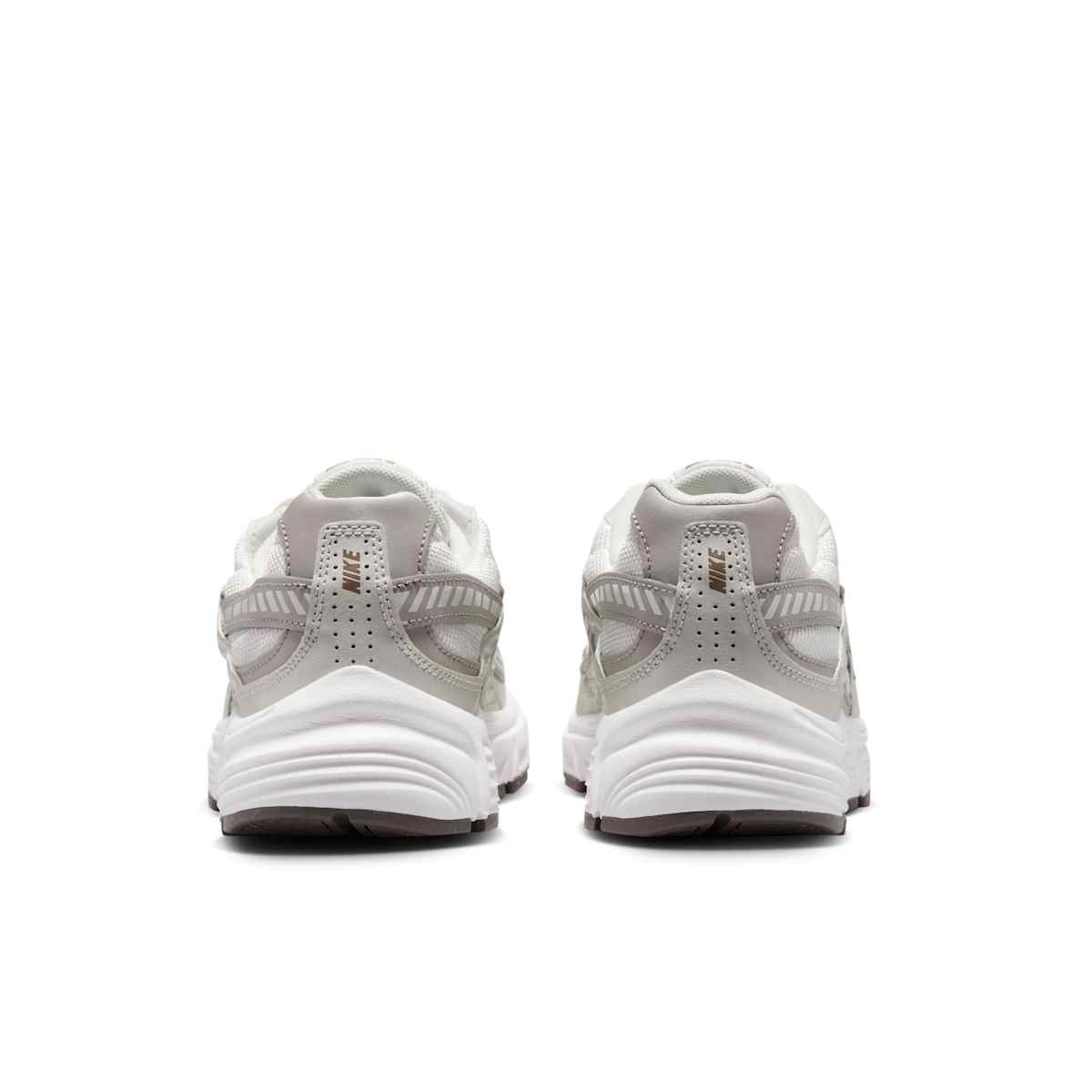 Nike Initiator Sneakers Dames Grijs/Zilver
