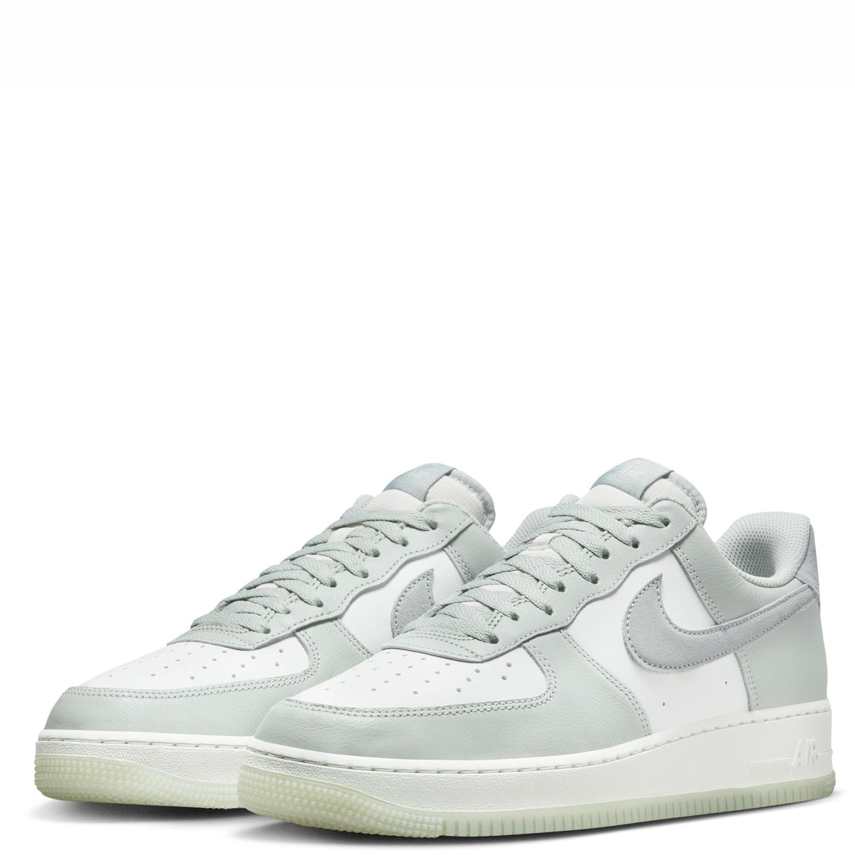 Nike Air Force 1 '07 LV8 Sneakers 