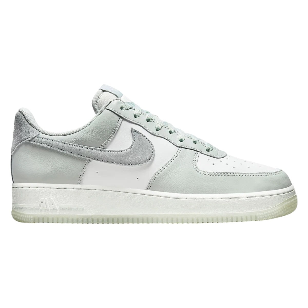 Nike Air Force 1 '07 LV8 Sneakers 