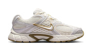 Nike V5 RNR Sneakers Dames Beige