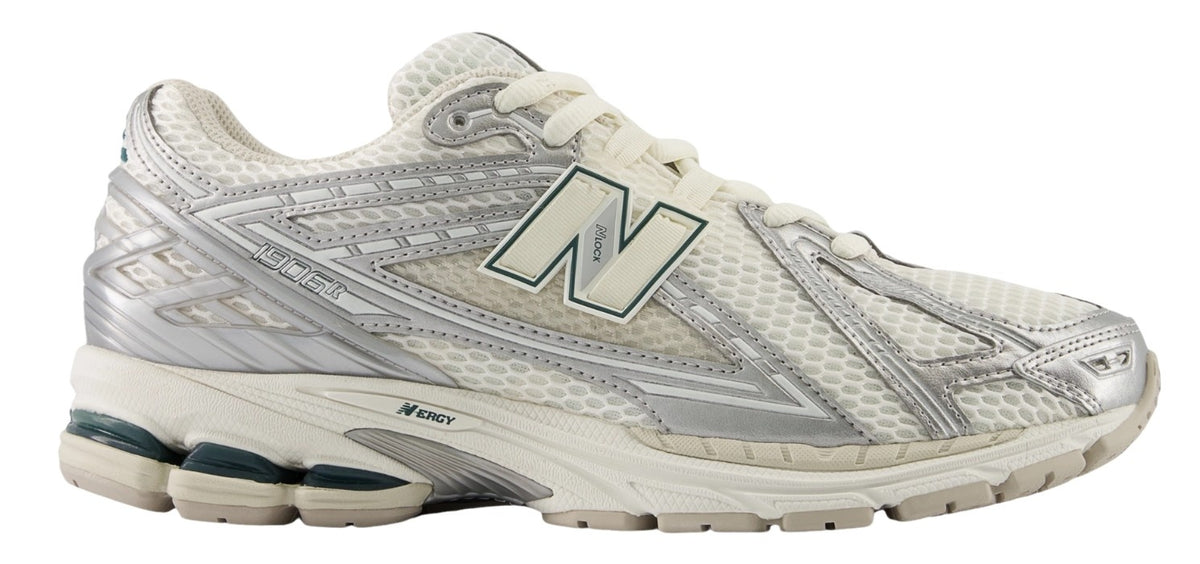 New Balance M1906REE Sneakers 
