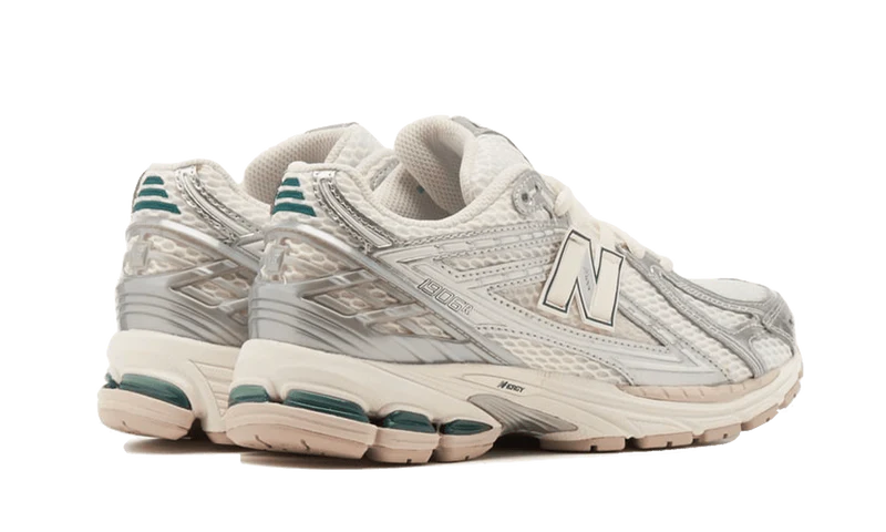 New Balance M1906REE Sneakers 