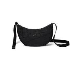Nike Aura Floral Crescent Crossbodytas (4L) Zwart