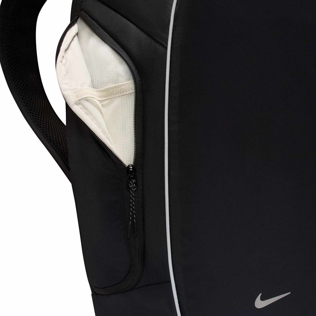 Nike Commute Rugzak (25L) Zwart