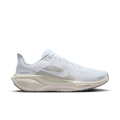 Nike Pegasus 41 ESS Hardloopschoenen Dames