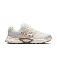 Nike V5 RNR Sneakers Dames Beige